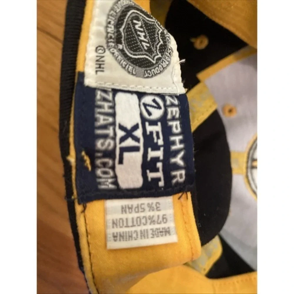 Bruins Official Team‎ Hat Zephyr Black Yellow Logo Fit L XL 27